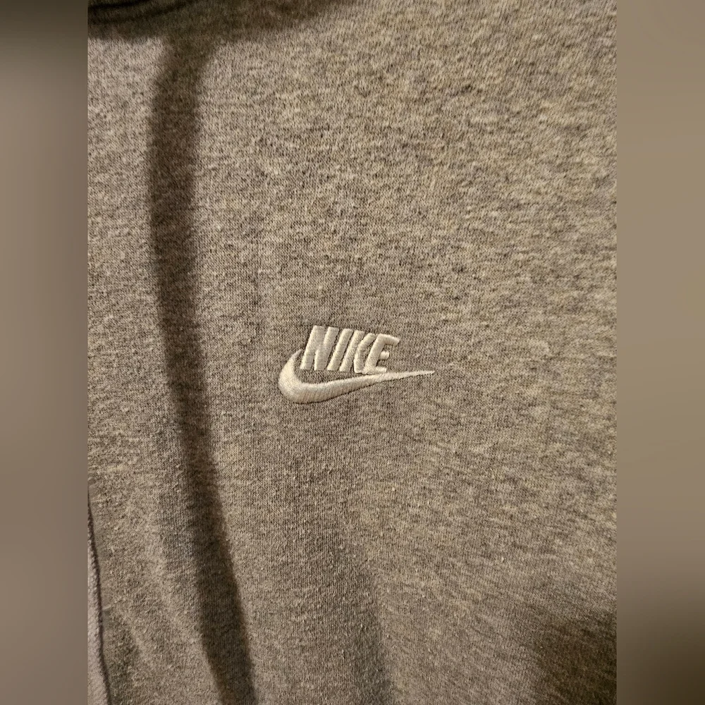Nike Hoodie Gray Embroidered Logo Men’s Size L